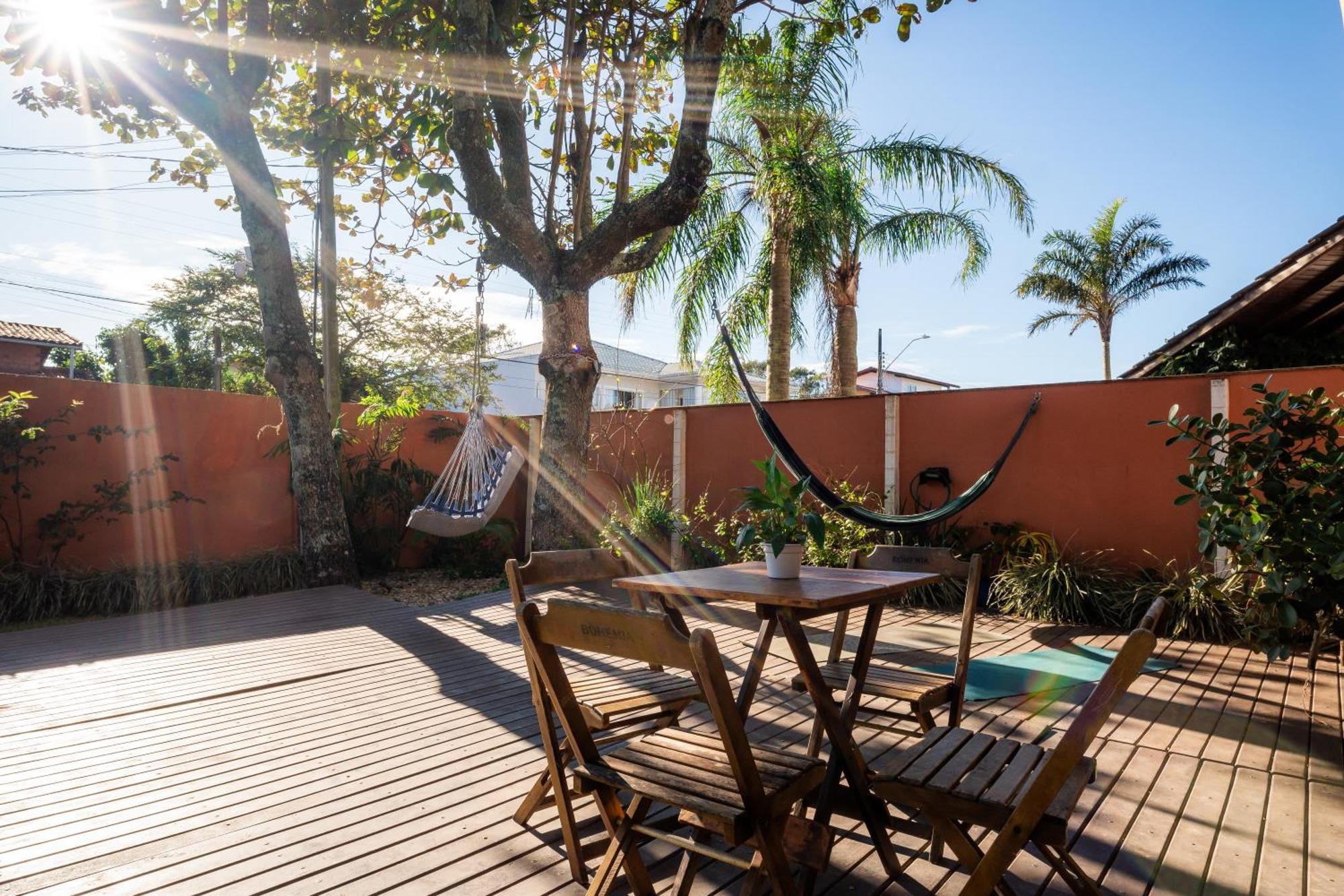 Take It Easy Hostel Флорианополис Экстерьер фото